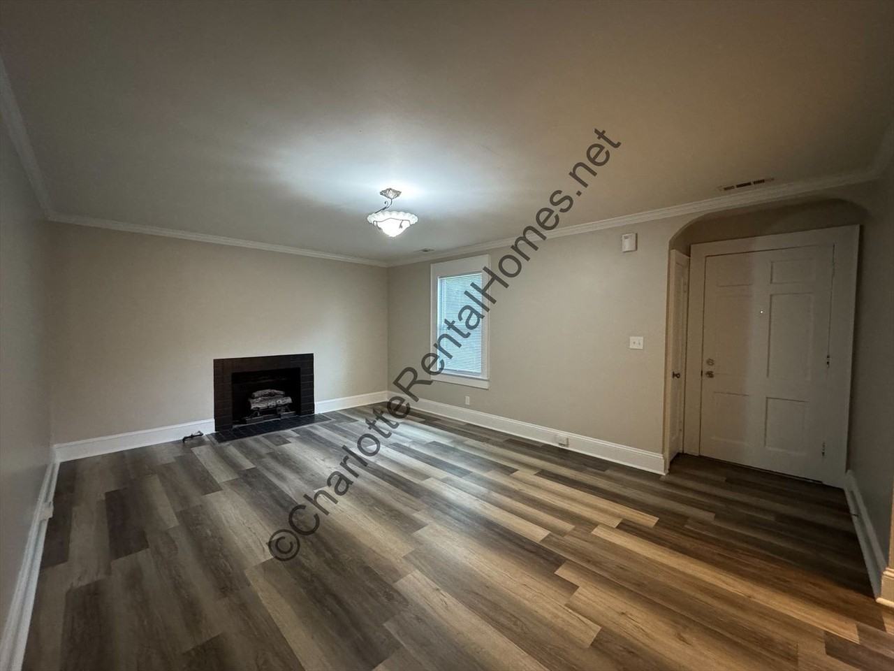 614 W Graham St - Photo 3 of 12