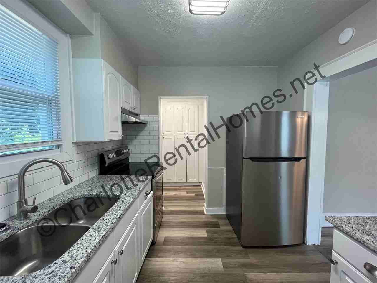 614 W Graham St - Photo 6 of 12