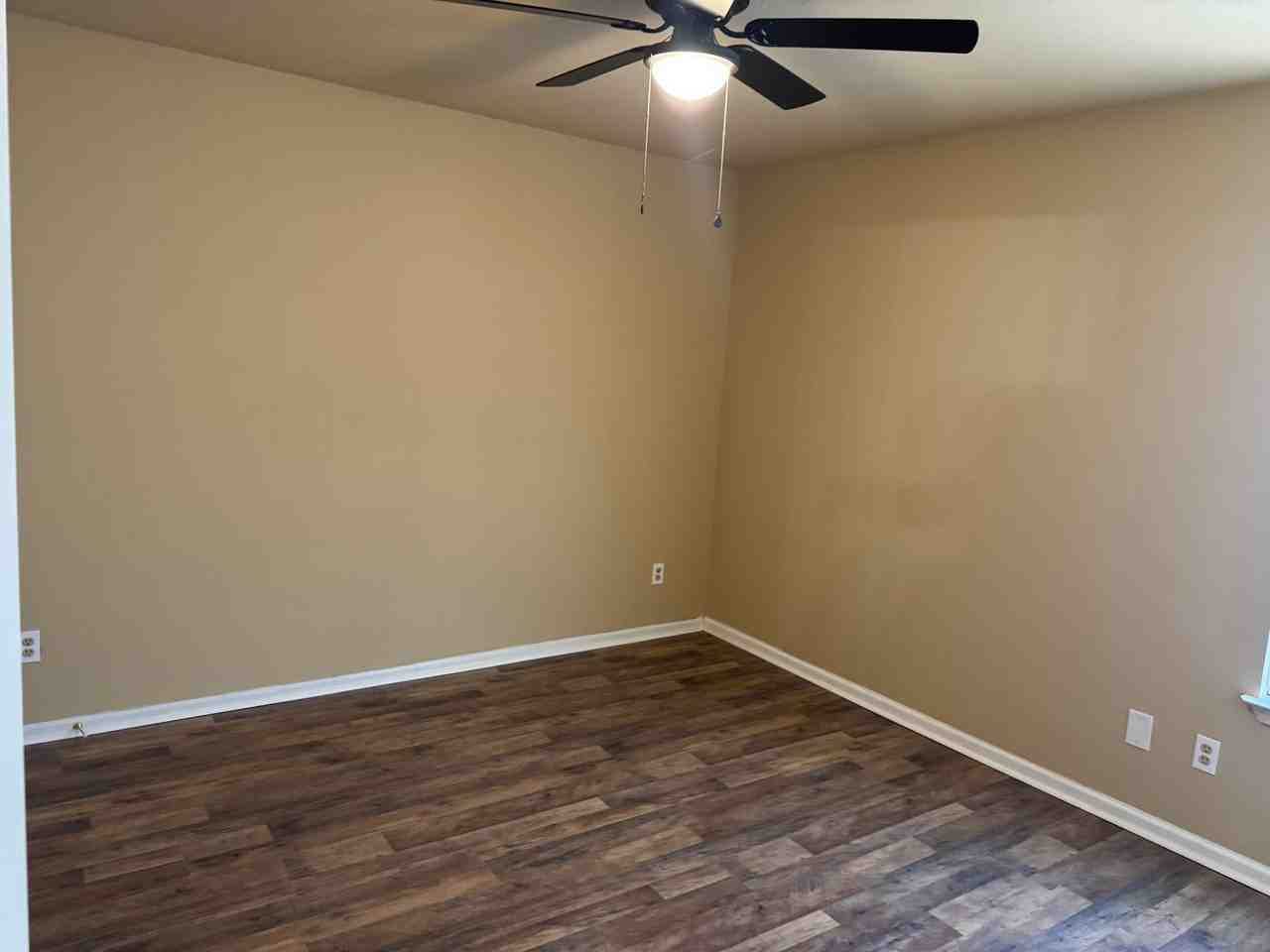 4304 Walnut Park Dr - Photo 6 of 12