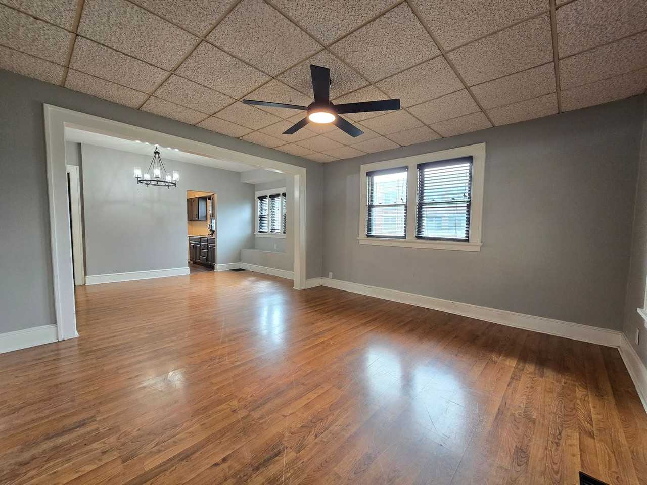 622 Hannah St - Photo 6 of 17