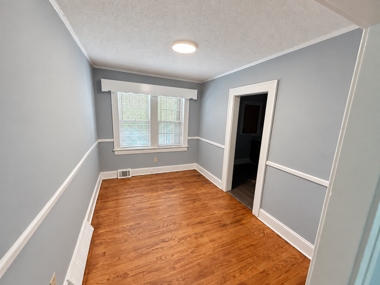 213 Marsh Ave - Photo 5 of 7