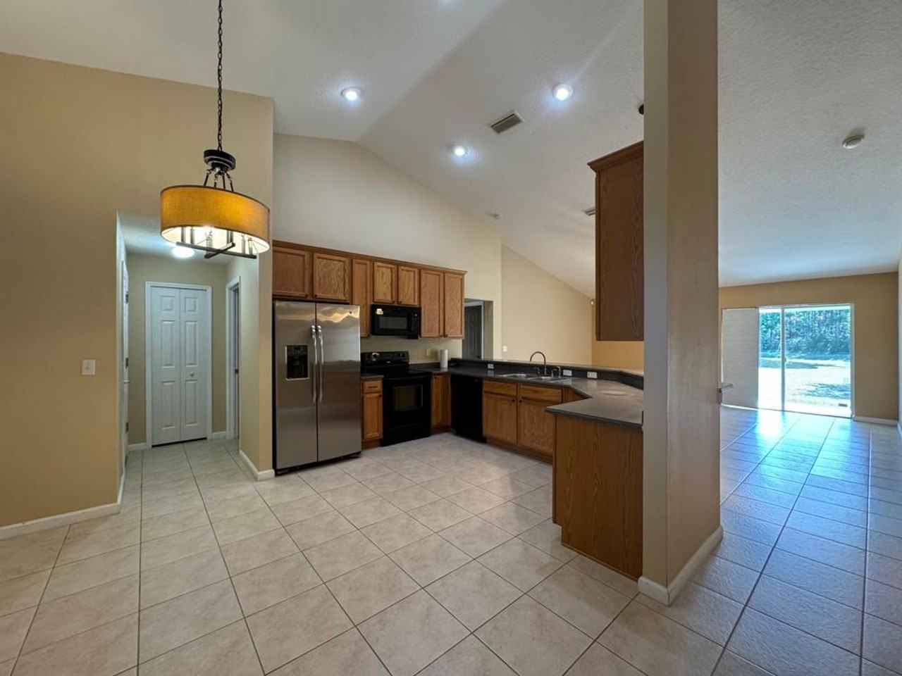 252 Perfect Dr - Photo 6 of 24