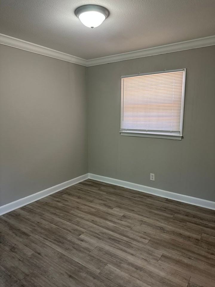 2946 Ramsgate Ct - Photo 5 of 15