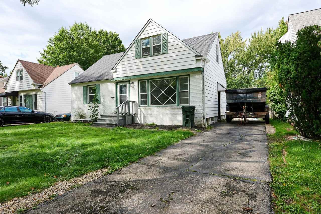3887 Salisbury Rd - Photo 3 of 26