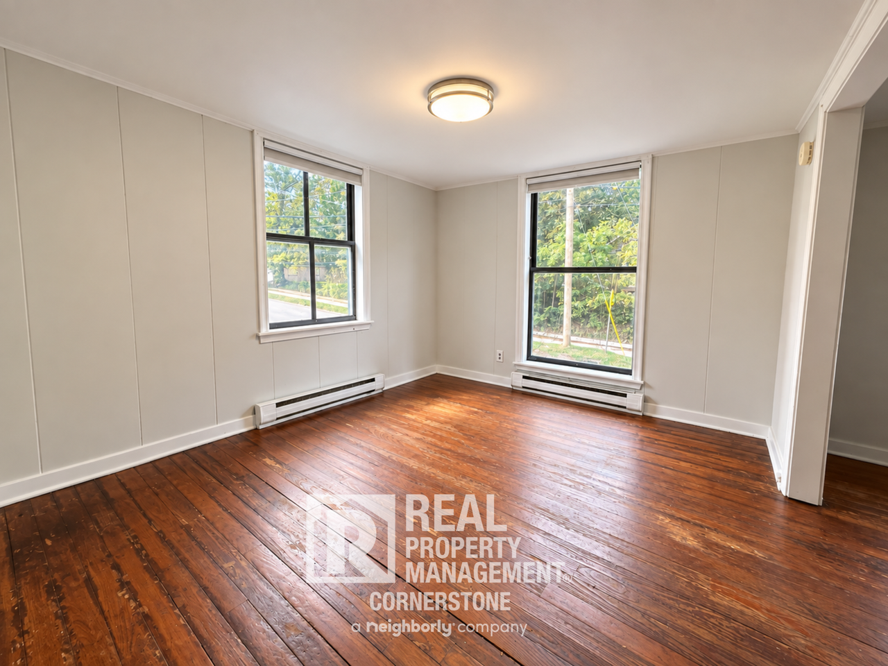 Parkview Ave 2423 (Residential) - Photo 3 of 20