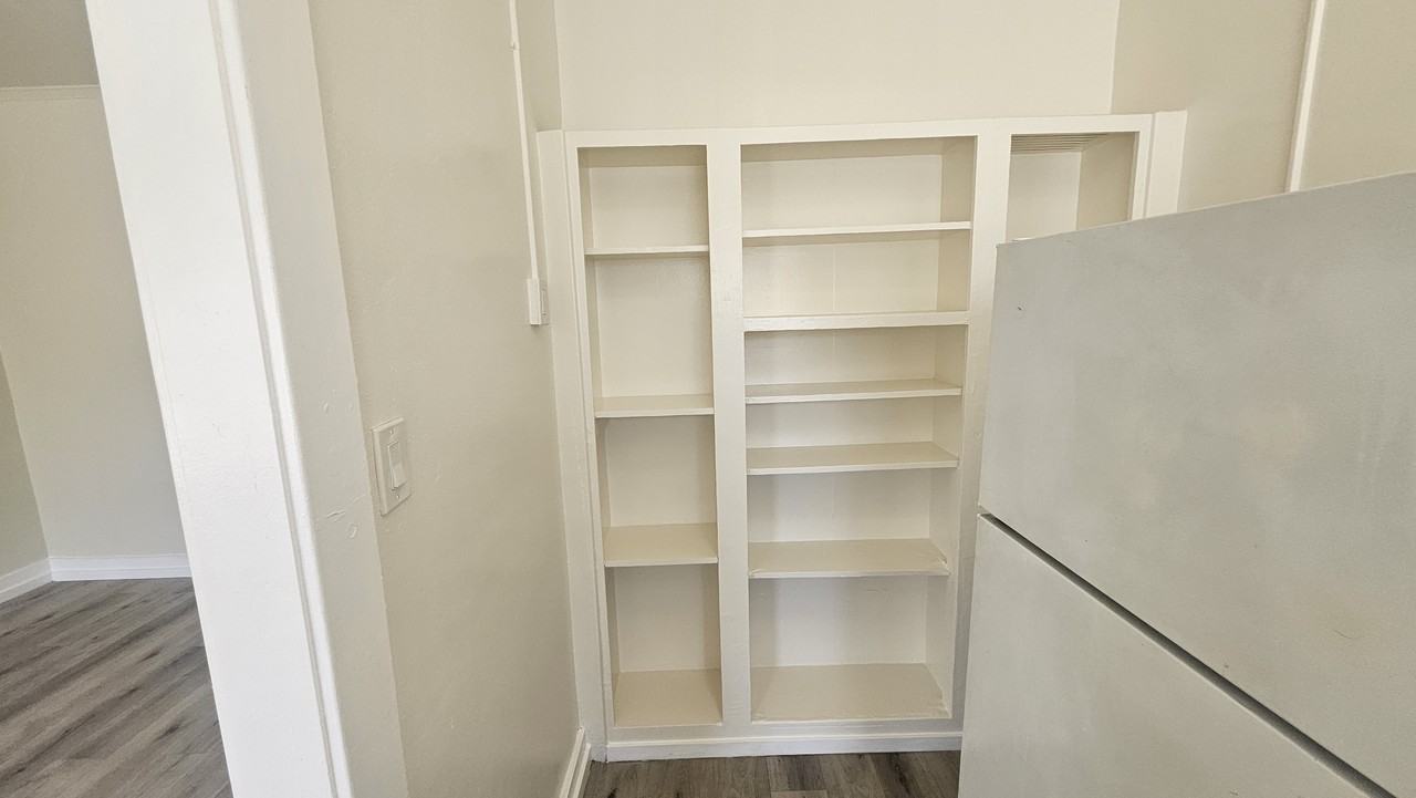 815 South Lake Street #208 - Photo 6 of 8