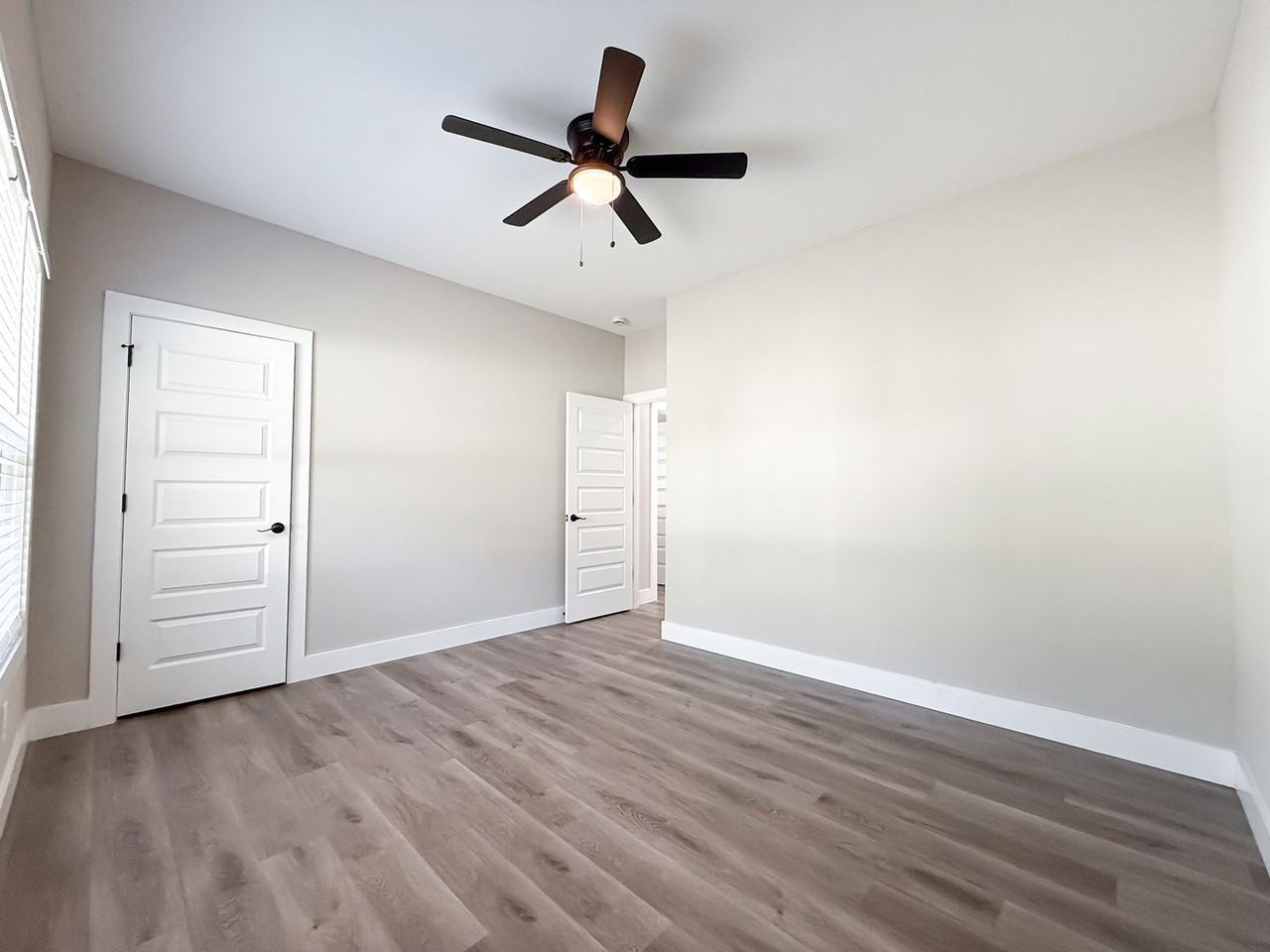 312 21st Ave - Photo 4 of 22