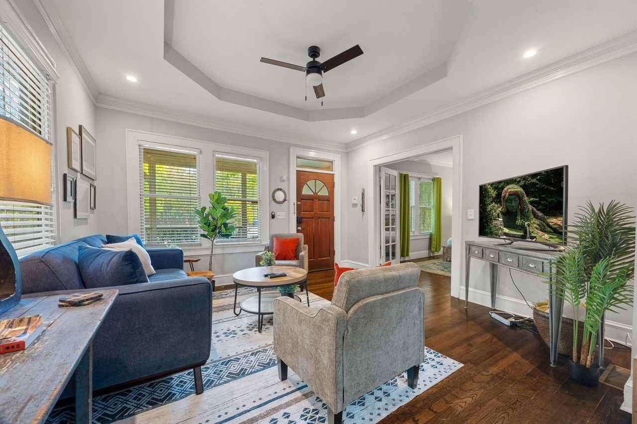 1876 Dekalb Ave Ne - Photo 4 of 50