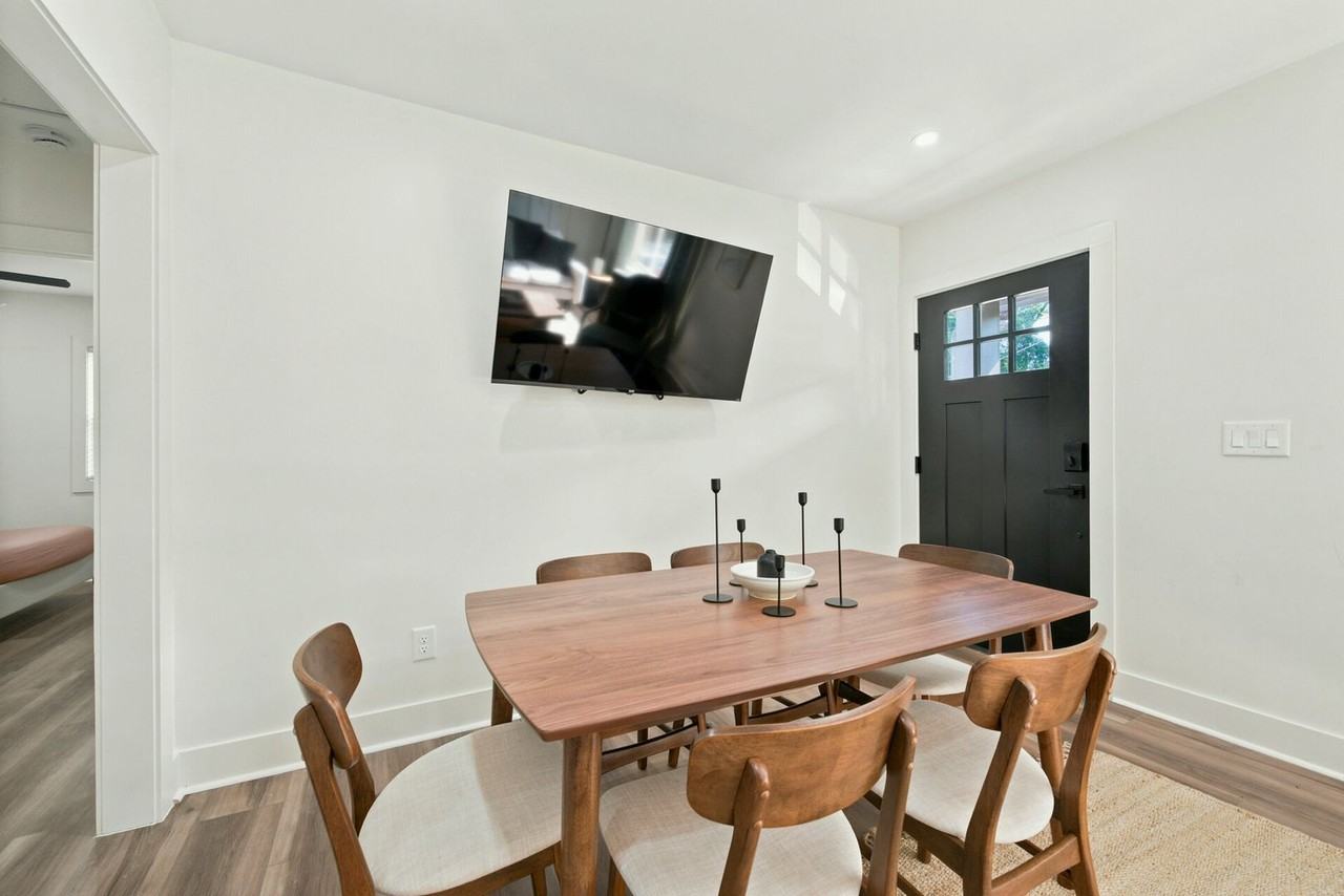 582 Hamilton E Holmes Dr Nw - Photo 4 of 30