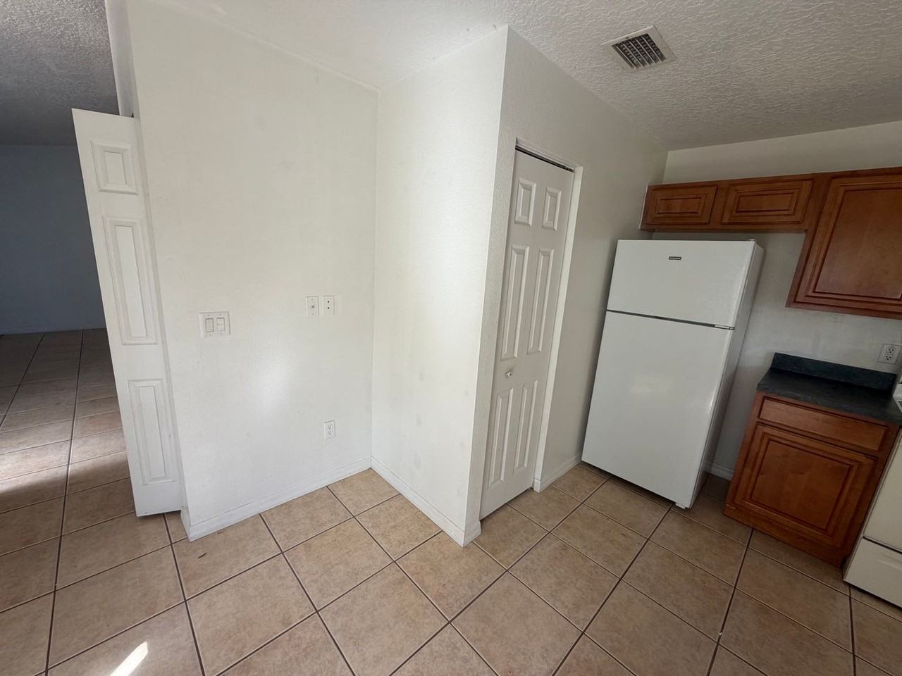 1050 1050-B 6th Street - 1050 6th Street - Photo 6 of 14
