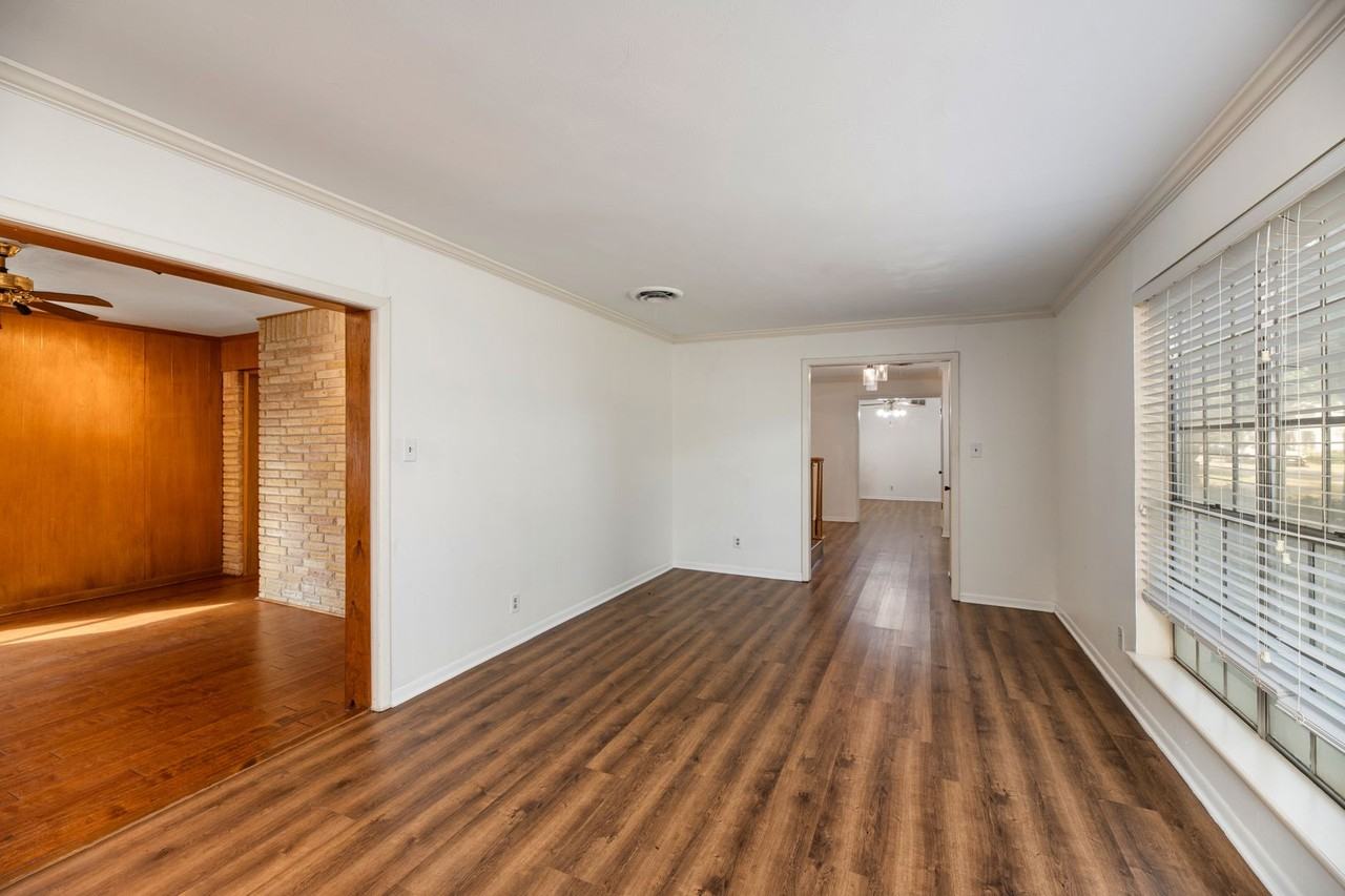 1208 Wentwood Dr - Photo 5 of 32