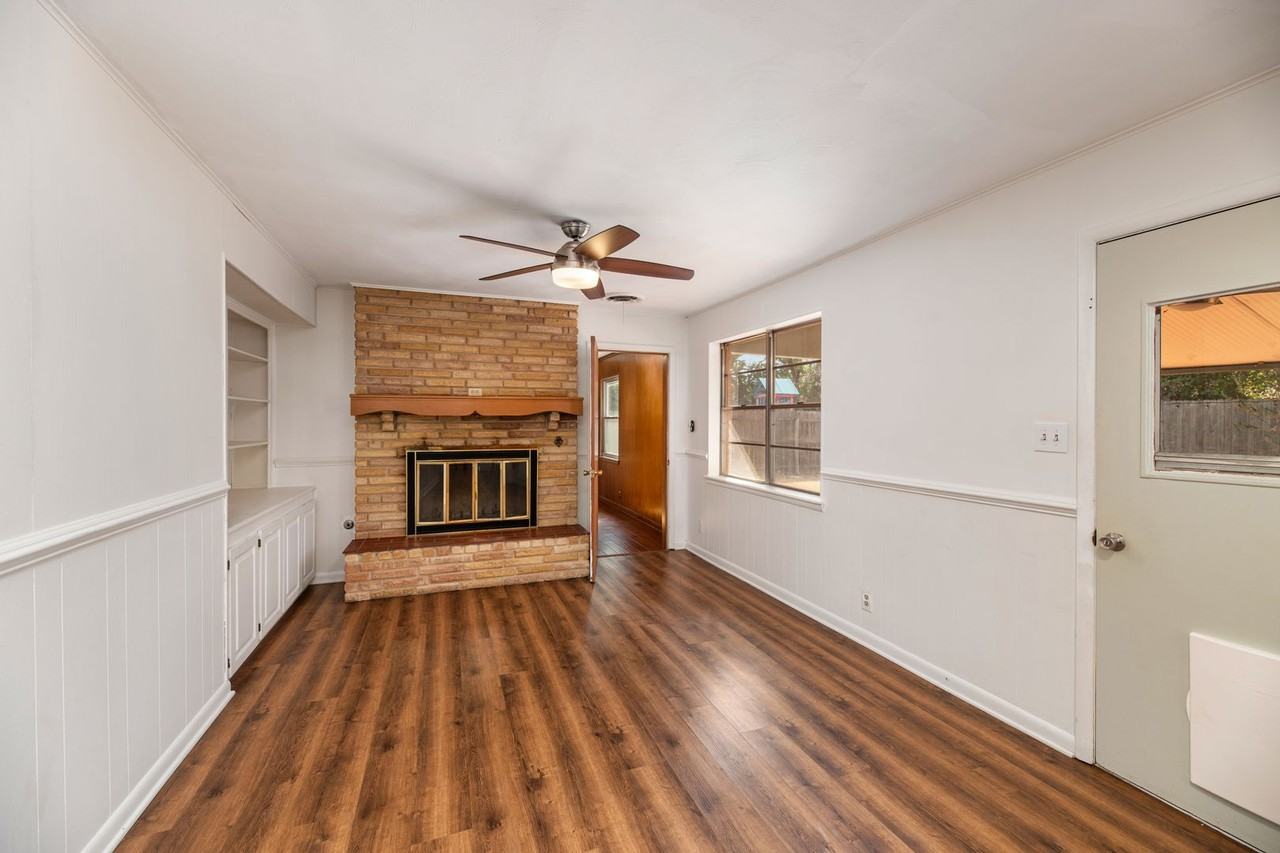 1208 Wentwood Dr - Photo 7 of 32