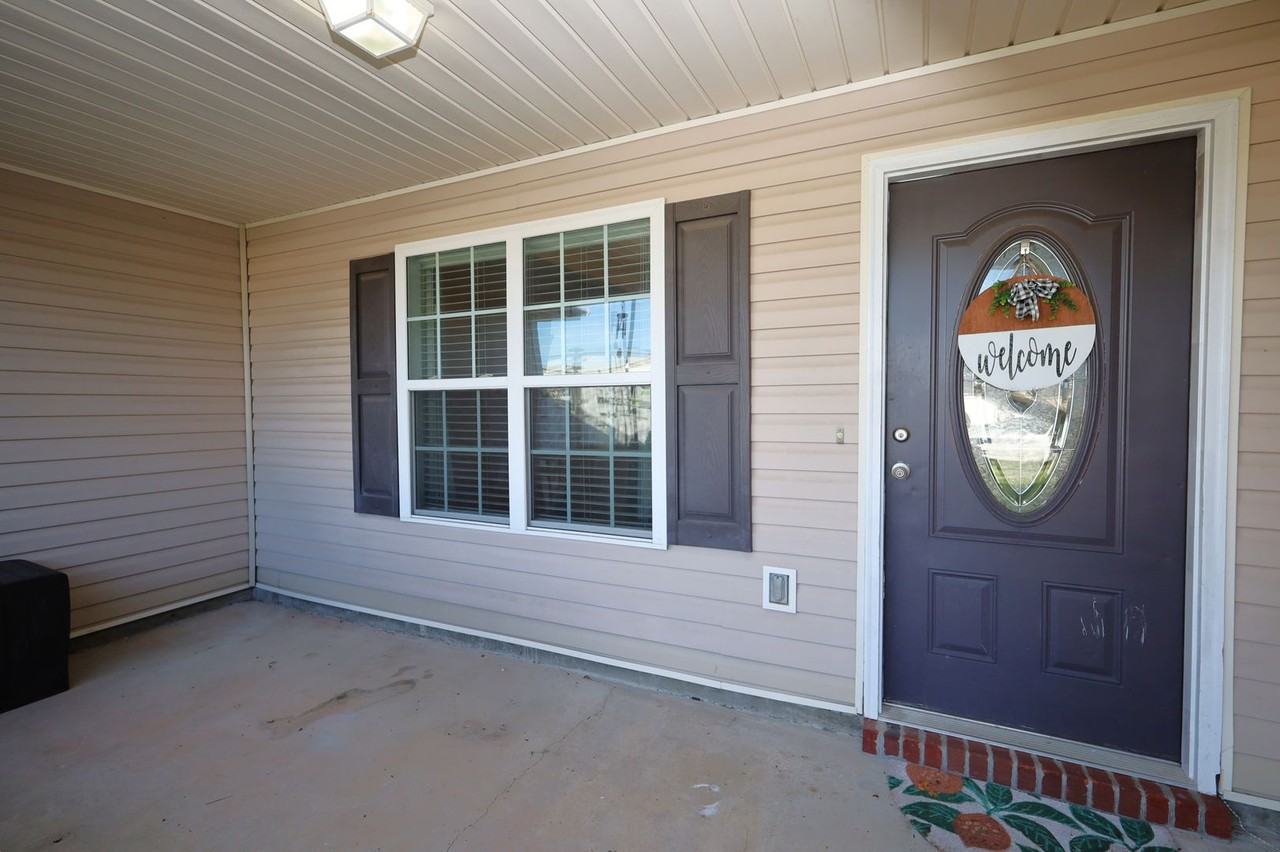 3655 Linden Cir - Photo 2 of 20