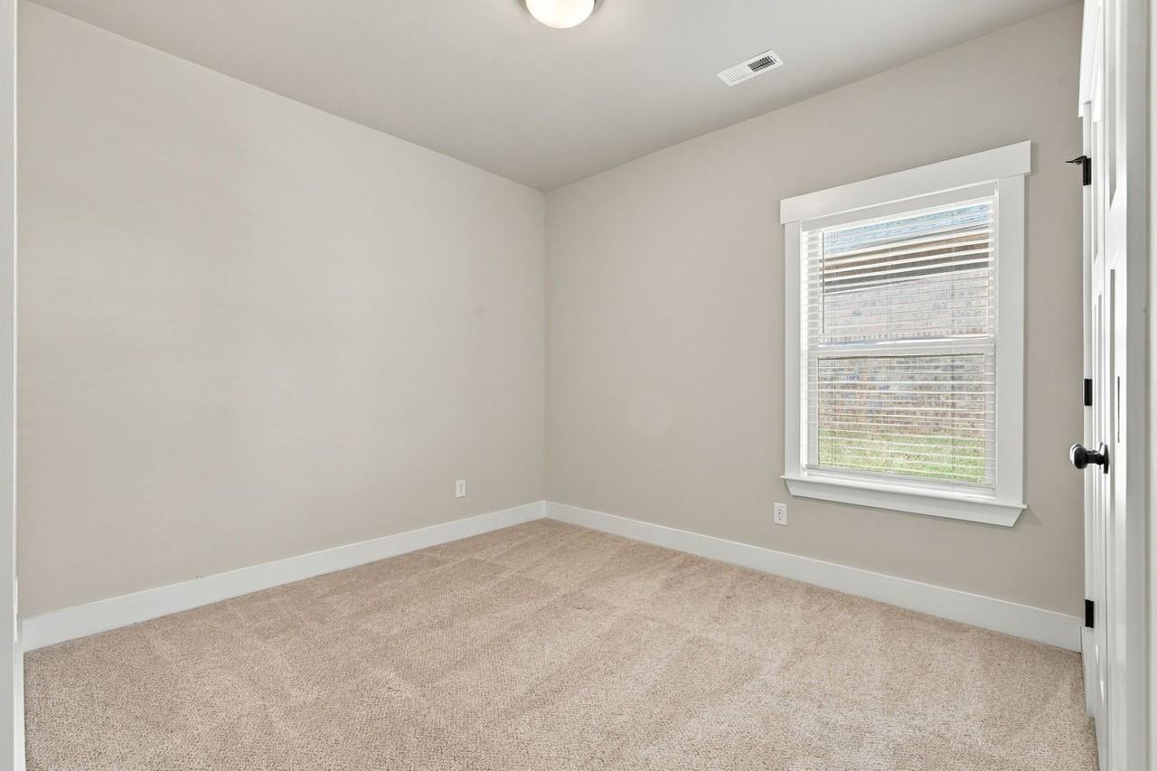 15435 Ironcrest Dr Nw - Photo 3 of 16