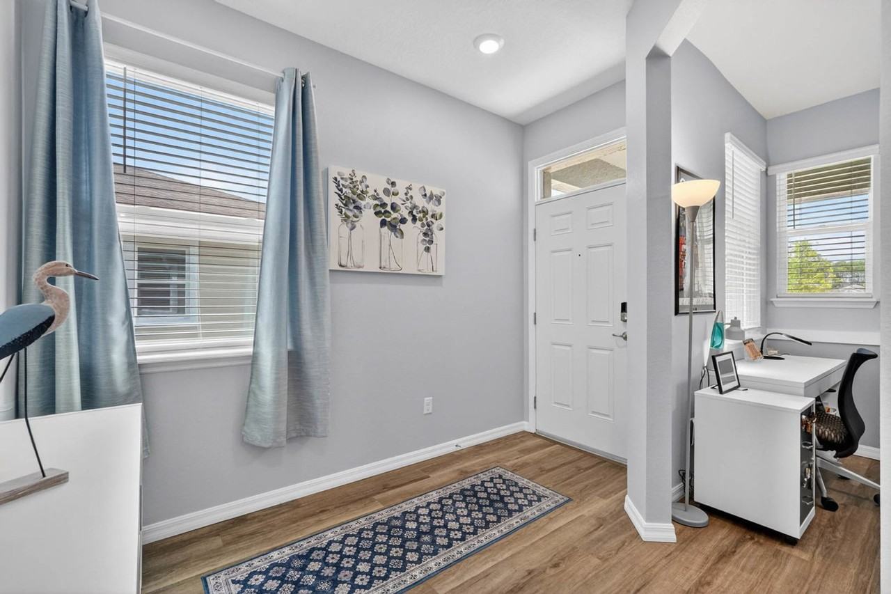 2708 Kinsale Ln - Photo 3 of 23