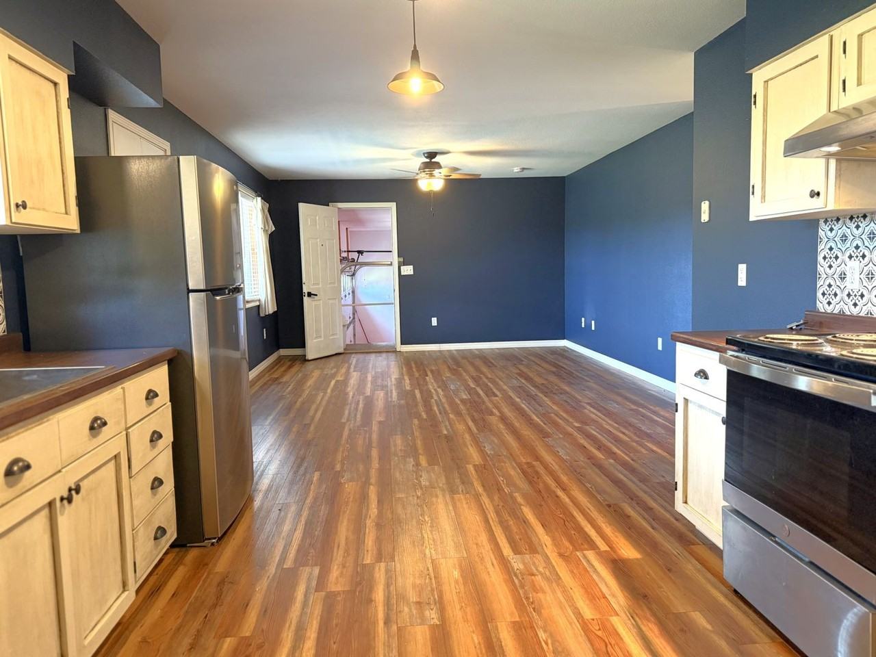 4413 Morganton Rd - Photo 6 of 21