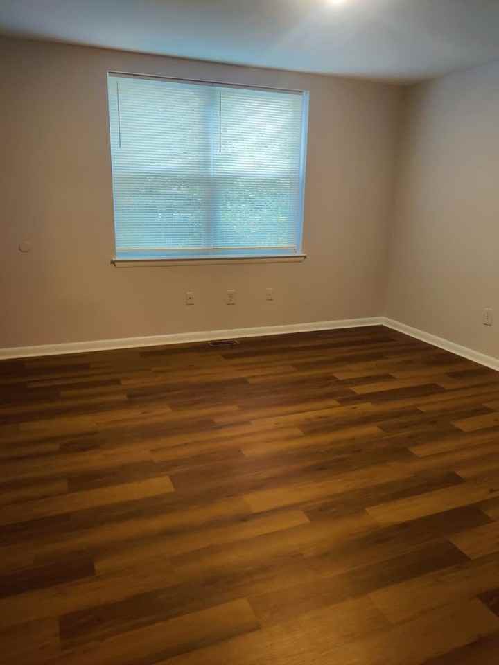 3322 N 15th St #A - Photo 5 of 8