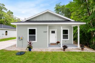 1507 Ne 6th Pl - Photo 1 of 1