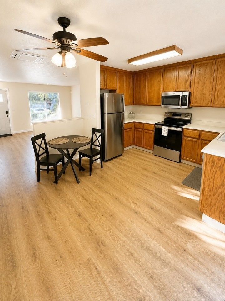 843 Falcon Way - Photo 7 of 15