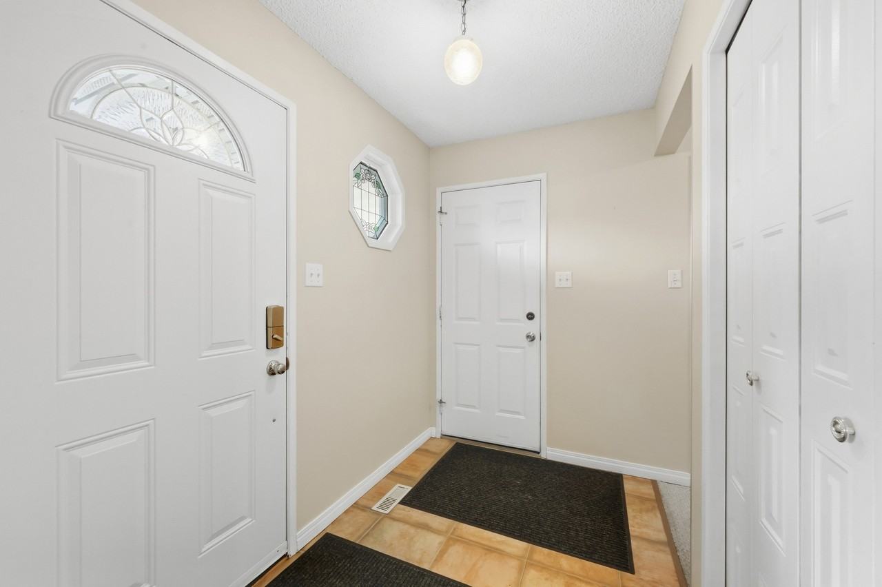 10440 16 Ave Nw - Photo 6 of 48