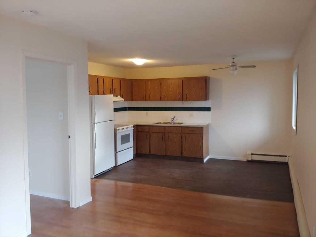 5721 56 Ave