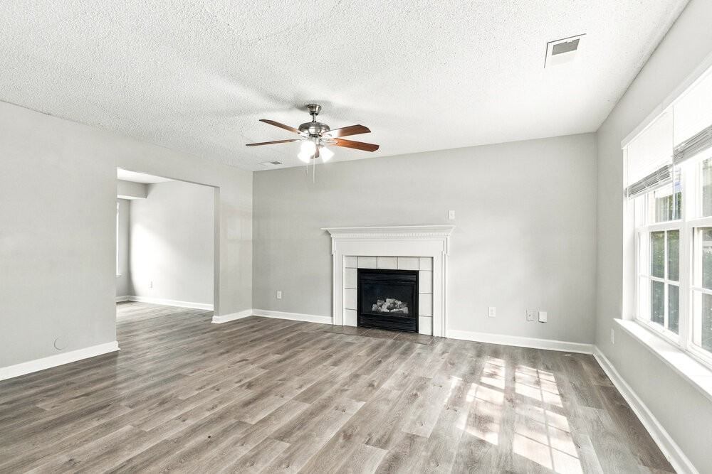 10512 Wilson Glen Dr - Photo 4 of 17