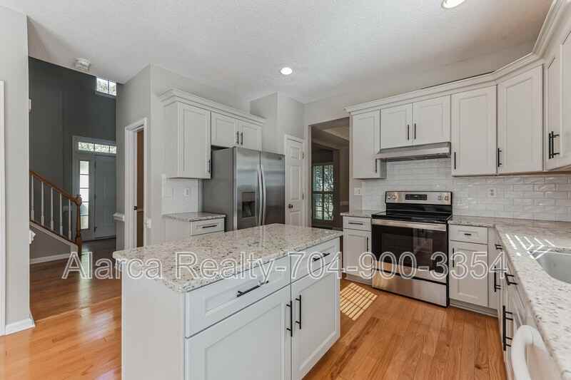 9418 Willow Tree Ln - Photo 4 of 20