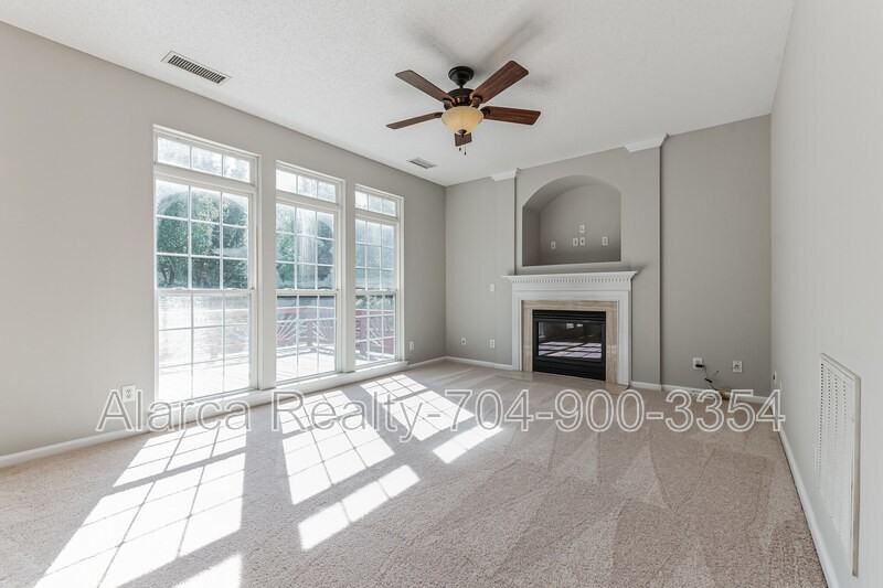 9418 Willow Tree Ln - Photo 5 of 20