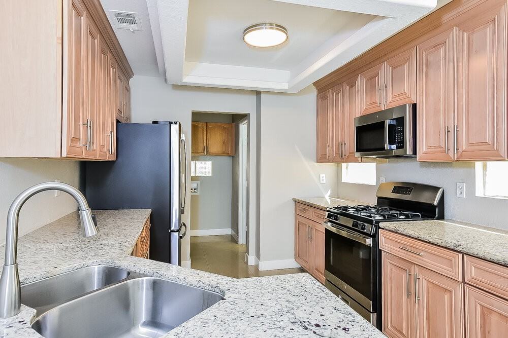 3472 Wordsworth St - Photo 7 of 17