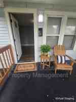 featured image of 487 E Gates St