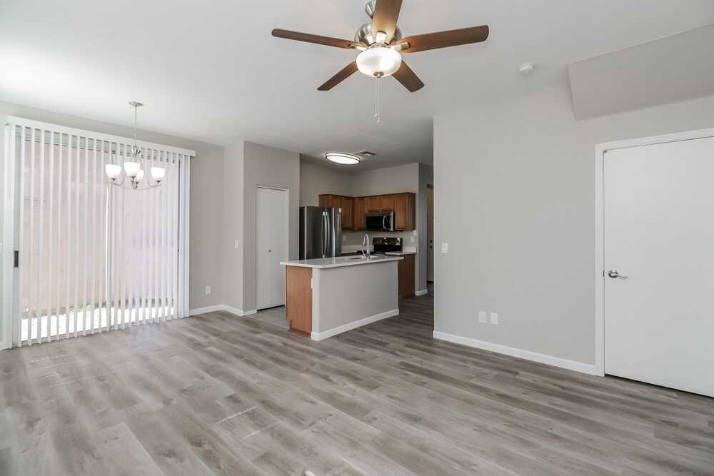5309 W Raymond St - Photo 6 of 17