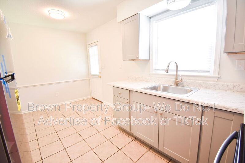 2113 Grand Prix Dr #P - Photo 5 of 13