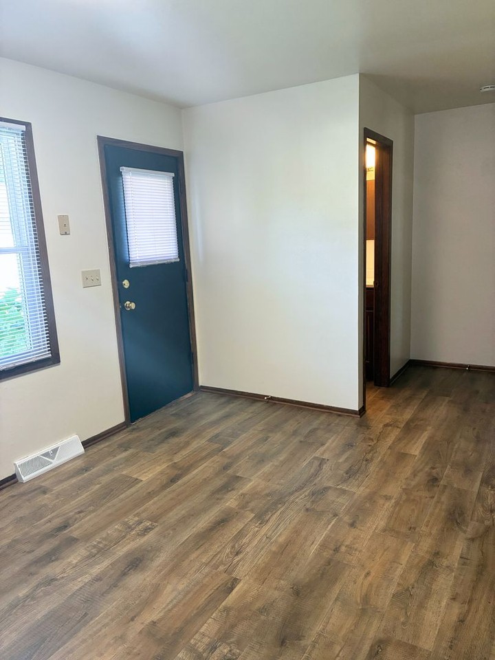 1622 S Prairie Ave - Photo 6 of 21