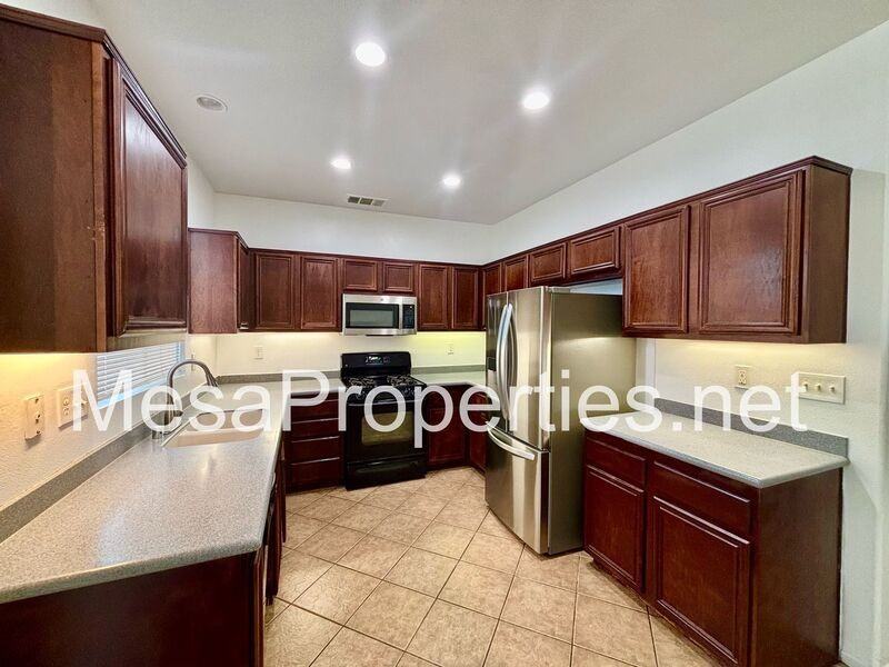 13878 Summer Wind St - Photo 7 of 39