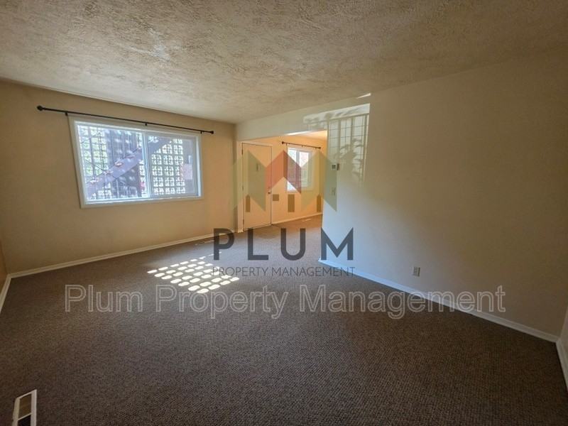 200 Eddy Ave #2F - Photo 3 of 20