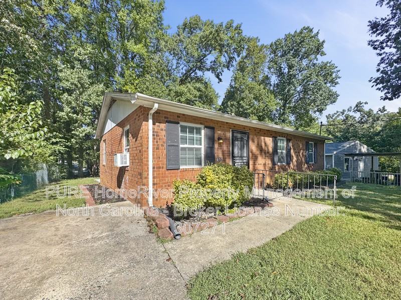 617 Radford St - Photo 2 of 22