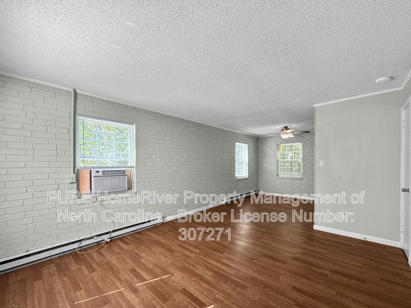 617 Radford St - Photo 4 of 22
