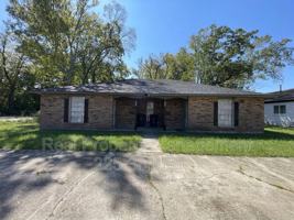 featured image of 12528 Warfield Ave