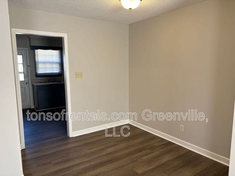 184 Hidden Hill Rd - Photo 7 of 13