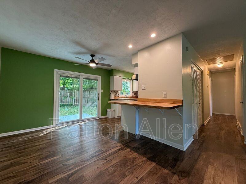 14 Fox Run Pl - Photo 6 of 21