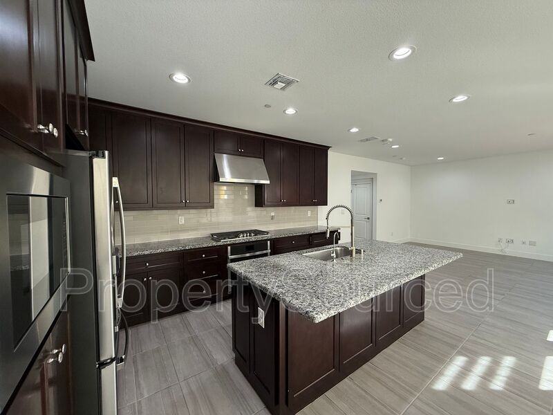 92 E Calder Dr - Photo 6 of 46