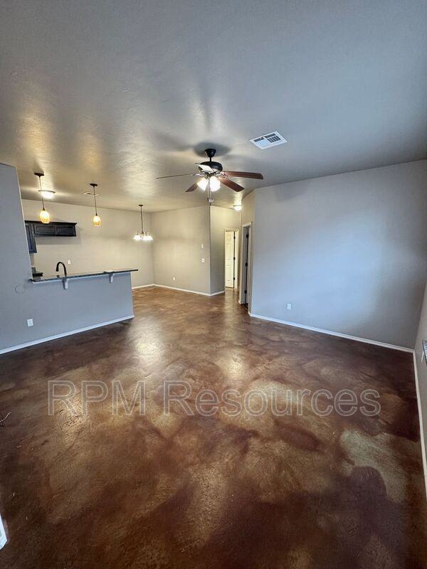 1826 Cypress Ln - Photo 5 of 21