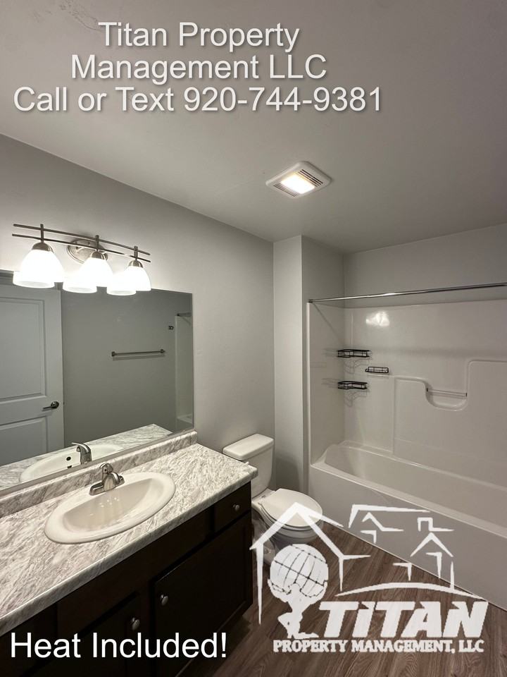 926 Superior Avenue - Photo 3 of 8