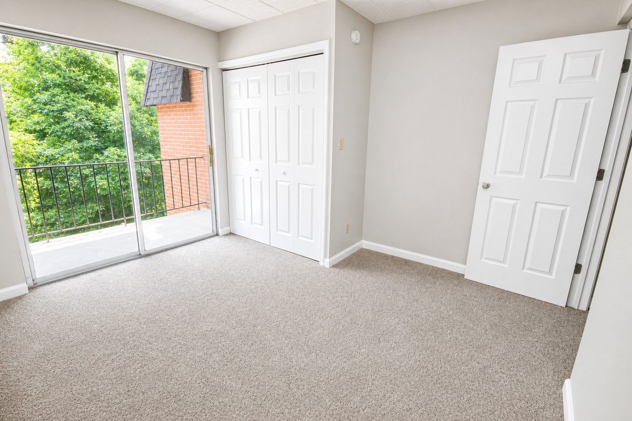 SYCAMORE APARTMENTS -- 130 - Photo 4 of 13