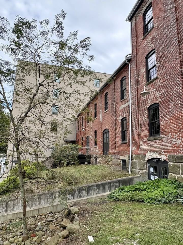 243 Furnace Street - Photo 2 of 32