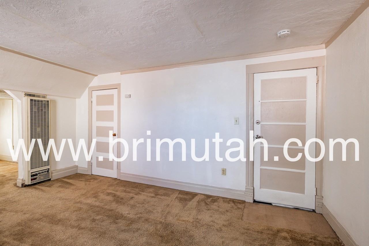 368 S. University St. - Photo 7 of 25