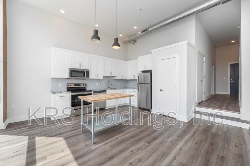 300 E Elizabeth St #256 - Photo 5 of 18