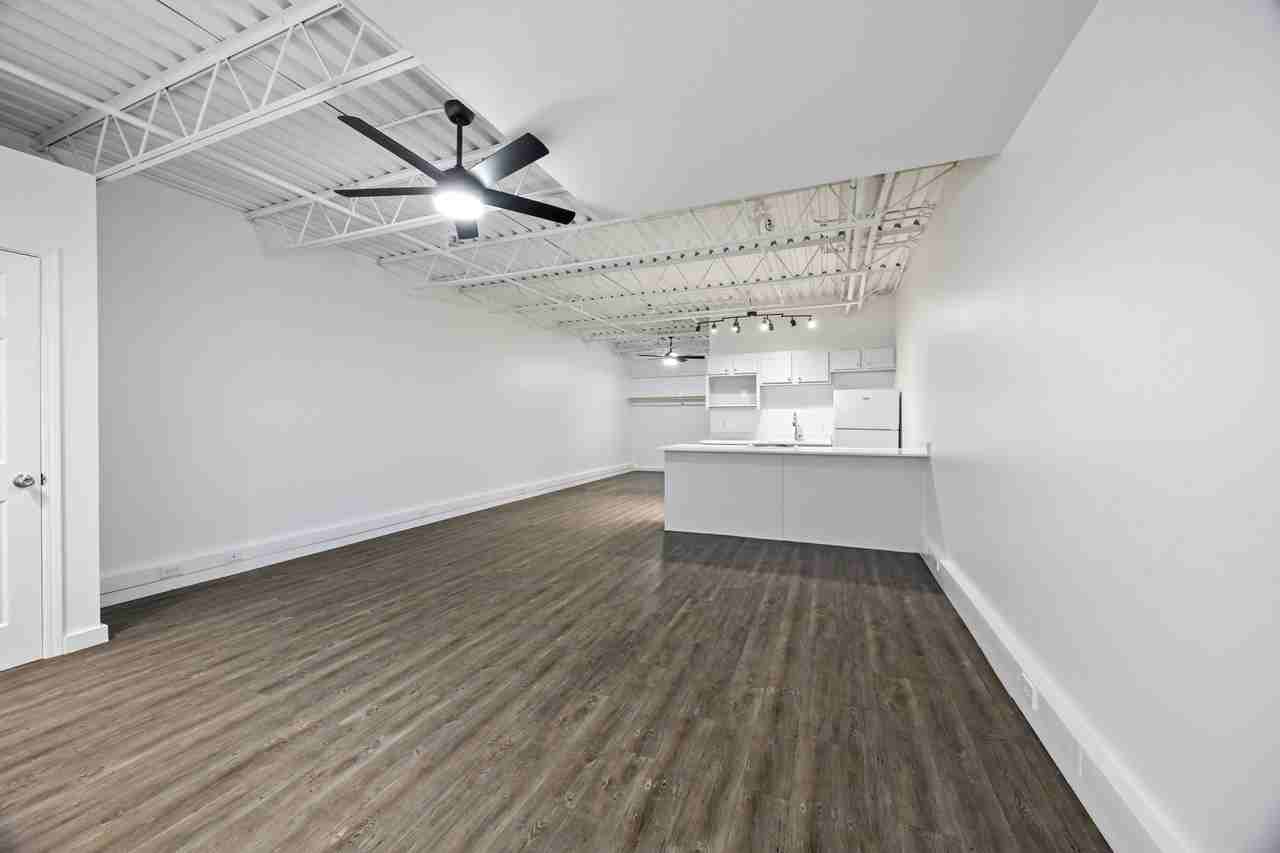 Apartments @ Molly Court - Photo 3 of 50