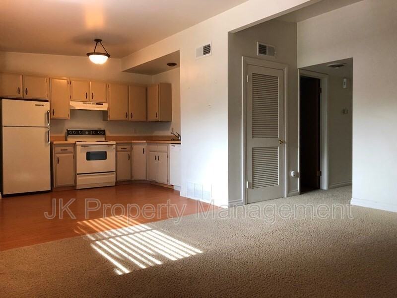 3208 11th Ave S #01 - Photo 2 of 12