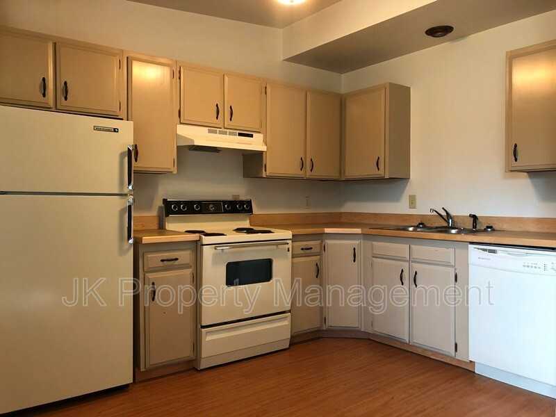 3208 11th Ave S #01 - Photo 3 of 12